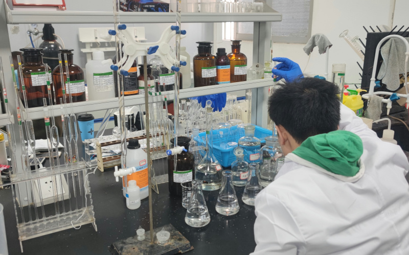 格丹纳实验电热板分体式控制的优势